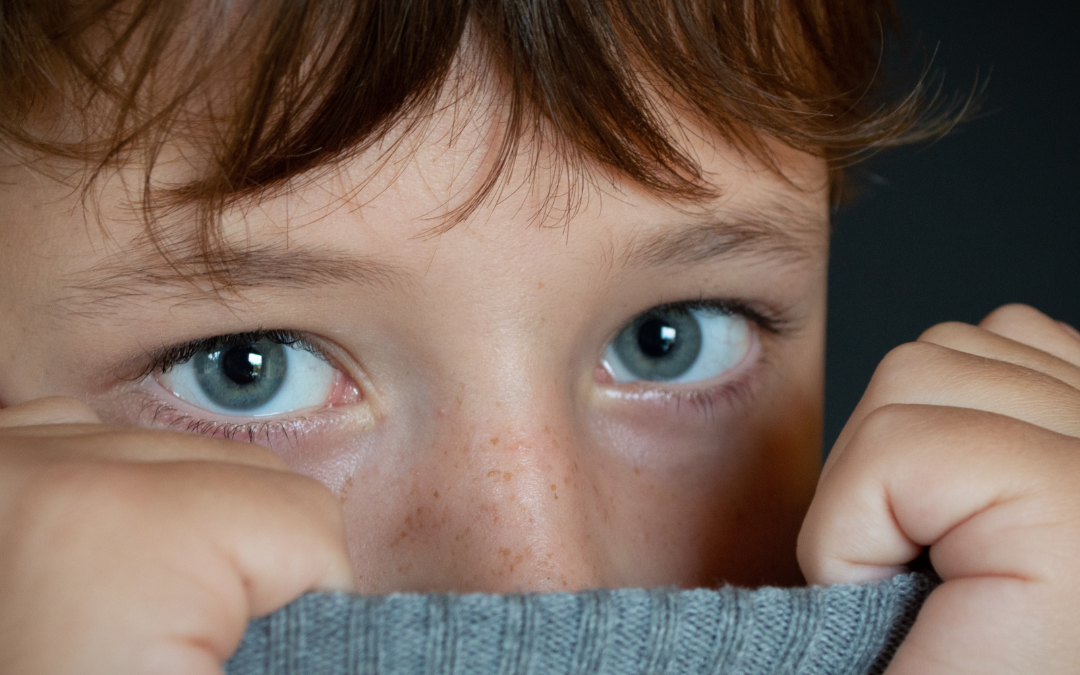 Enfant anxieux : comment l&rsquo;aider naturellement ?